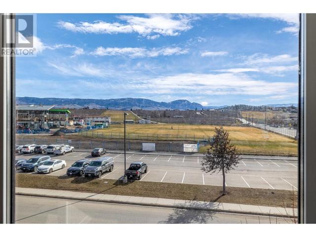 54 - 170 Celano Crescent, House attached with 3 bedrooms, 2 bathrooms and 2 parking in Kelowna BC | Image 3
