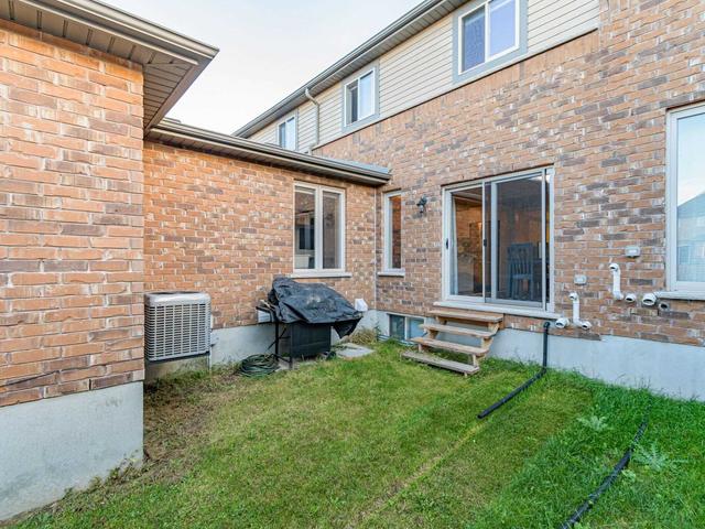 706 Victoria Rd, House attached with 3 bedrooms, 4 bathrooms and 2 parking in Guelph ON | Image 22