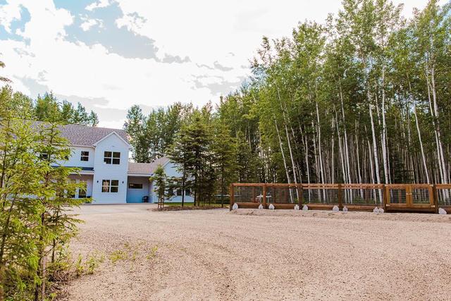 704018 Range Road 65, House detached with 8 bedrooms, 4 bathrooms and 10 parking in Grande Prairie County No. 1 AB | Image 47