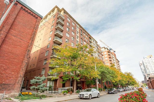 ph13 - 70 Mill St, Condo with 3 bedrooms, 3 bathrooms and 1 parking in Toronto ON | Card Image