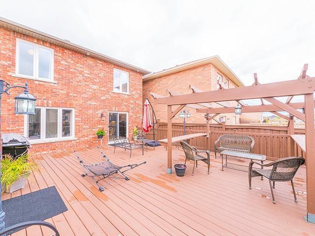 30 Armstrong Cres, House detached with 4 bedrooms, 4 bathrooms and 4 parking in Bradford West Gwillimbury ON | Image 18