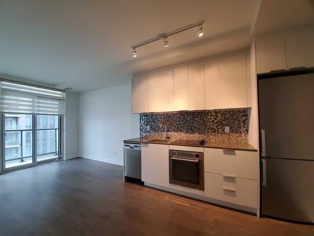 2203 - 2 Sonic Way, Condo with 1 bedrooms, 1 bathrooms and 1 parking in Toronto ON | Image 7