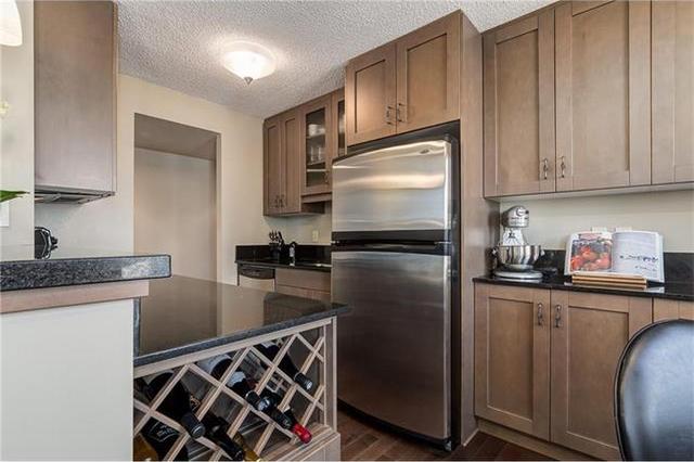 1602 - 733 14 Avenue Sw, Condo with 2 bedrooms, 1 bathrooms and 1 parking in Calgary AB | Image 8