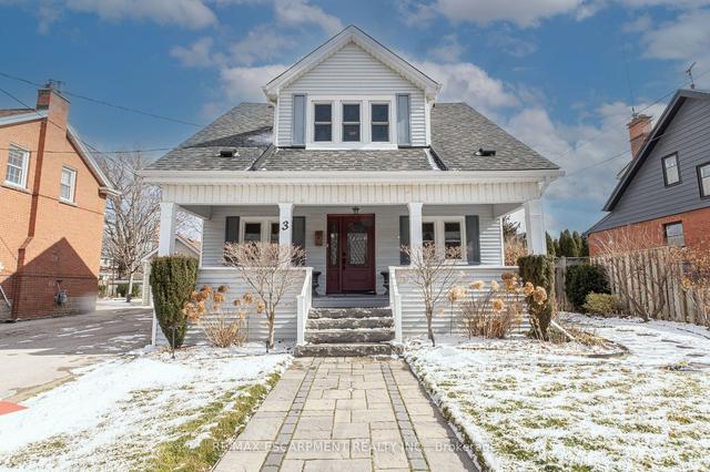 3 Second St S, House detached with 3 bedrooms, 2 bathrooms and 4 parking in Hamilton ON | Image 1