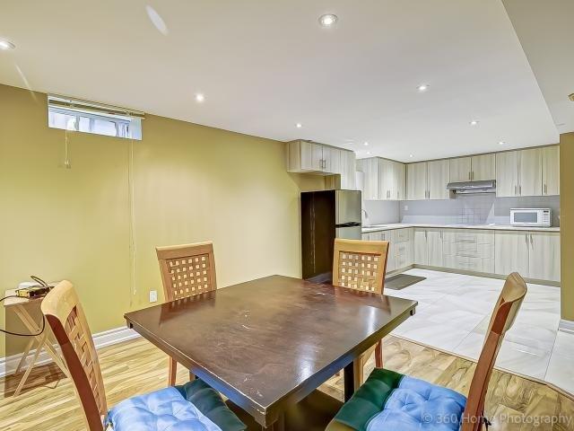 16 Hazelmere Dr, House detached with 4 bedrooms, 4 bathrooms and 4 parking in Richmond Hill ON | Image 14
