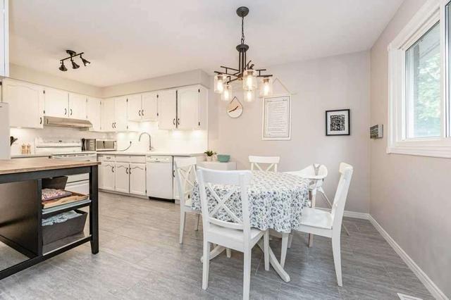11 - 1205 Lamb's Crt, Townhouse with 3 bedrooms, 3 bathrooms and 2 parking in Burlington ON | Image 8