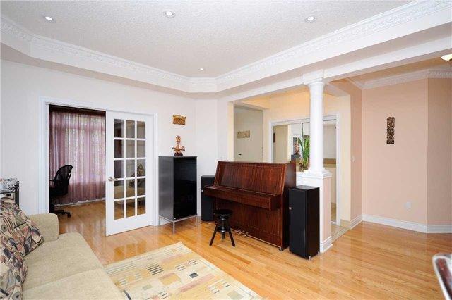 78 Foxwood Rd, House detached with 4 bedrooms, 4 bathrooms and 5 parking in Vaughan ON | Image 4