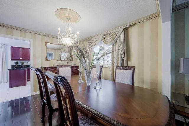 24 Sicilia St, House detached with 4 bedrooms, 4 bathrooms and 4 parking in Vaughan ON | Image 4