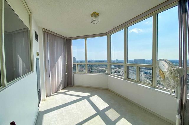 2409 - 400 Webb Dr, Condo with 2 bedrooms, 2 bathrooms and 2 parking in Mississauga ON | Image 7