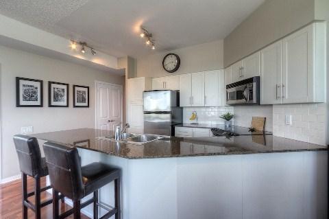 902 - 15 Windermere Ave, Condo with 1 bedrooms, 2 bathrooms and 1 parking in Toronto ON | Image 5
