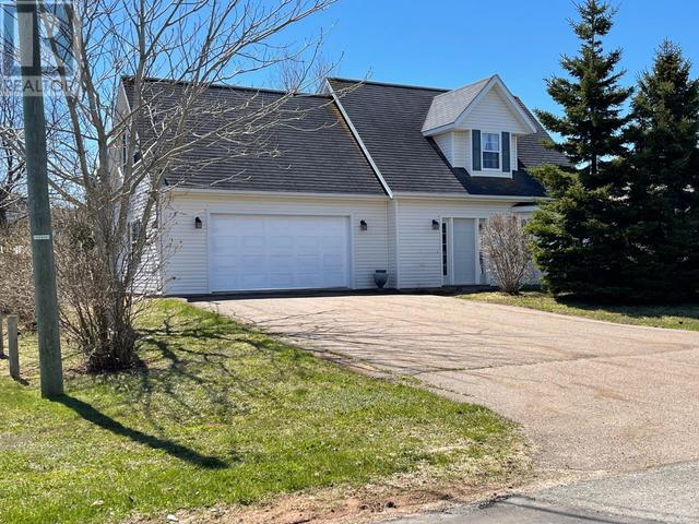 28 Arcona Drive, House detached with 2 bedrooms, 1 bathrooms and null parking in Charlottetown PE | Card Image