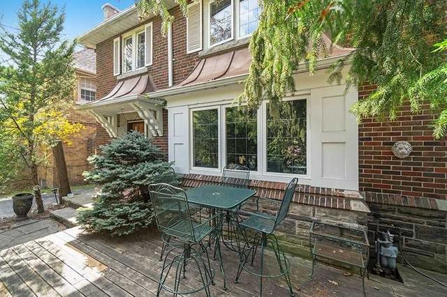 96 Brule Gdns, House detached with 3 bedrooms, 4 bathrooms and 6 parking in Toronto ON | Image 1