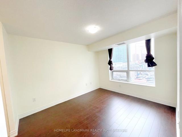 421 - 500 Doris Ave, Condo with 2 bedrooms, 2 bathrooms and 1 parking in Toronto ON | Image 8