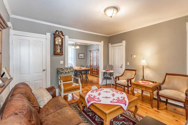 513 Hager Ave, House semidetached with 6 bedrooms, 4 bathrooms and 4 parking in Burlington ON | Image 30