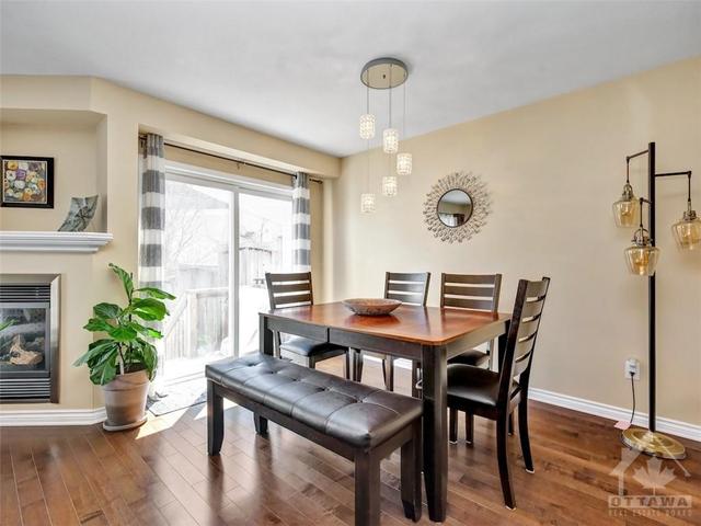 208 Greenridge Street, Townhouse with 3 bedrooms, 3 bathrooms and 3 parking in Ottawa ON | Image 9