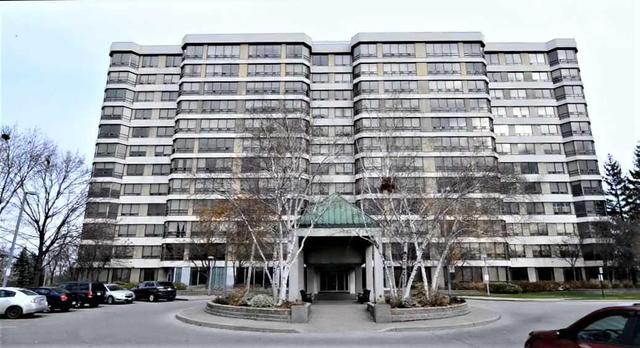 320 Mill St S, Condo with 1 bedrooms, 2 bathrooms and 1 parking in Brampton ON | Image 1