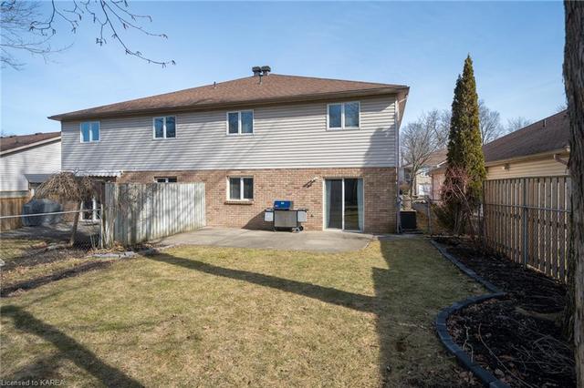 1011 Springfield Drive, House semidetached with 4 bedrooms, 2 bathrooms and 4 parking in Kingston ON | Image 35