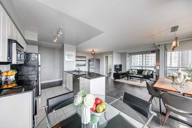 707 - 503 Beecroft Rd, Condo with 3 bedrooms, 2 bathrooms and 1 parking in Toronto ON | Image 6