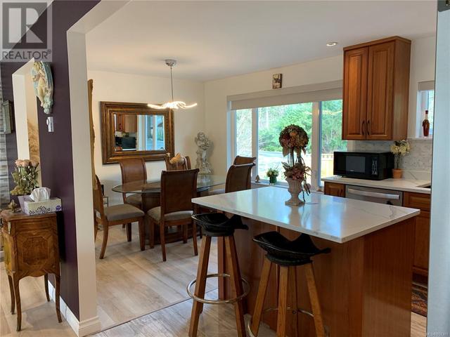 1701 Morden Rd, House detached with 3 bedrooms, 2 bathrooms and 2 parking in Nanaimo A BC | Image 4
