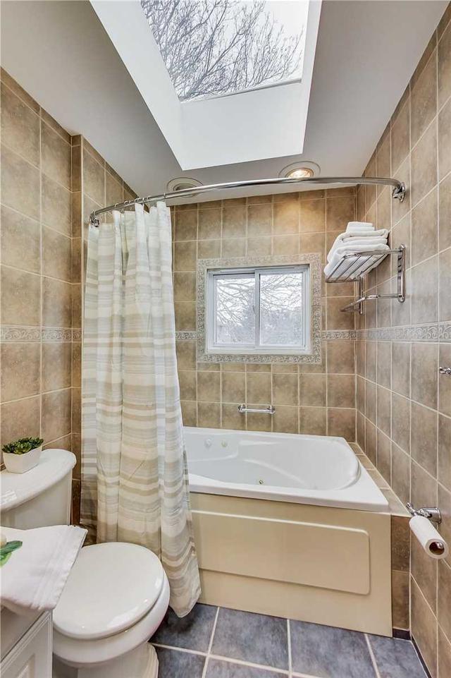 1046 Mt Pleasant Rd, House semidetached with 3 bedrooms, 2 bathrooms and 0 parking in Toronto ON | Image 11