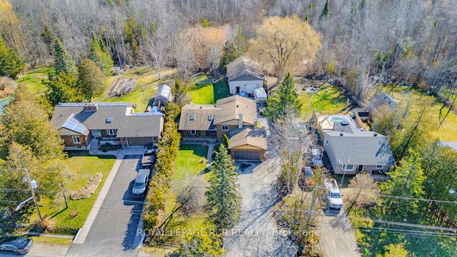 1097 Ferrier Ave, House detached with 3 bedrooms, 2 bathrooms and 10 parking in Innisfil ON | Image 31