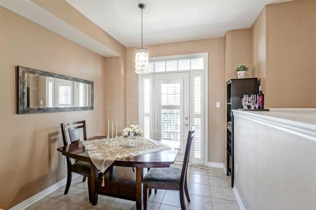 7116 Triumph Lane, Townhouse with 3 bedrooms, 3 bathrooms and 2 parking in Mississauga ON | Image 5