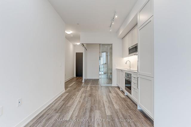 721 - 250 Lawrence Ave W, Condo with 2 bedrooms, 2 bathrooms and 1 parking in Toronto ON | Image 10