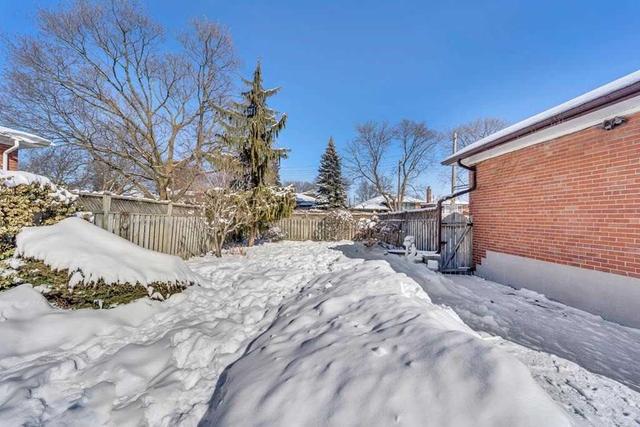 49 Trehorne Dr, House detached with 3 bedrooms, 3 bathrooms and 3 parking in Toronto ON | Image 29