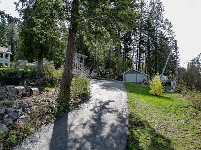 11110 Highway 3a, House detached with 3 bedrooms, 2 bathrooms and null parking in Central Kootenay A BC | Image 41