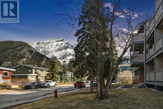 213, - 412 Squirrel Street, Condo with 1 bedrooms, 1 bathrooms and 1 parking in Banff AB | Image 28