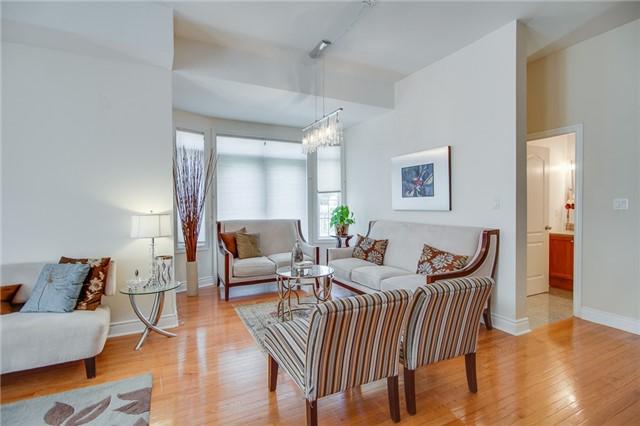 th17 - 2 Rean Dr, Townhouse with 3 bedrooms, 3 bathrooms and 2 parking in Toronto ON | Image 6