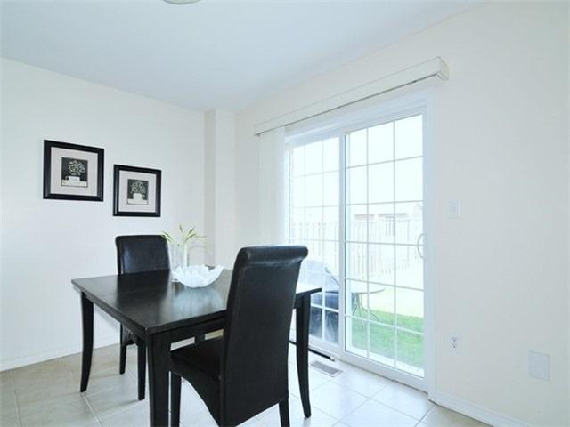 30 Oceanpearl Cres, House detached with 3 bedrooms, 3 bathrooms and 3 parking in Whitby ON | Image 9
