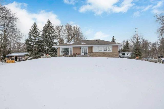 7 Caseley Dr, House detached with 2 bedrooms, 2 bathrooms and 15 parking in Halton Hills ON | Image 1