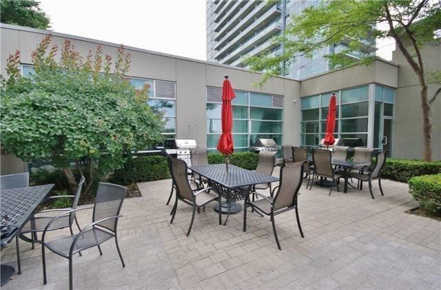 1004 - 185 Legion Rd N, Condo with 2 bedrooms, 1 bathrooms and 1 parking in Toronto ON | Image 8