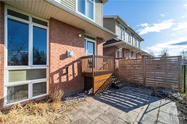 108 Manorhill Private, Townhouse with 2 bedrooms, 3 bathrooms and 4 parking in Ottawa ON | Image 27