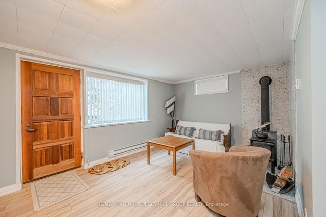 92 Alsop's Beach Rd, House detached with 2 bedrooms, 1 bathrooms and 5 parking in Brock ON | Image 4