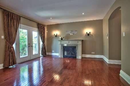 2209 Hampstead Rd, House detached with 3 bedrooms, 3 bathrooms and 2 parking in Oakville ON | Image 3