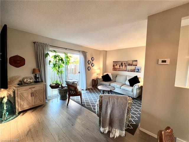 14 - 65 Dorchester Boulevard, House attached with 3 bedrooms, 1 bathrooms and null parking in St. Catharines ON | Image 12