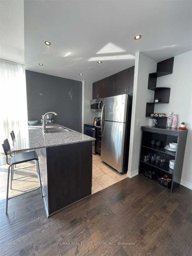 2209 - 223 Webb Dr, Condo with 2 bedrooms, 2 bathrooms and 1 parking in Mississauga ON | Image 21