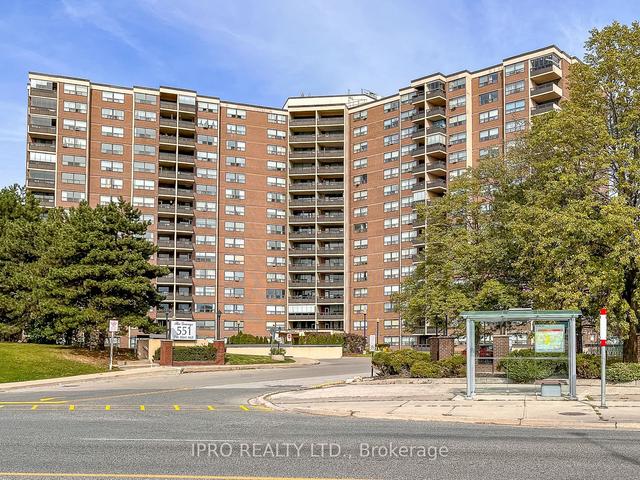 1004 - 551 The West Mall, Condo with 3 bedrooms, 2 bathrooms and 1 parking in Toronto ON | Image 1