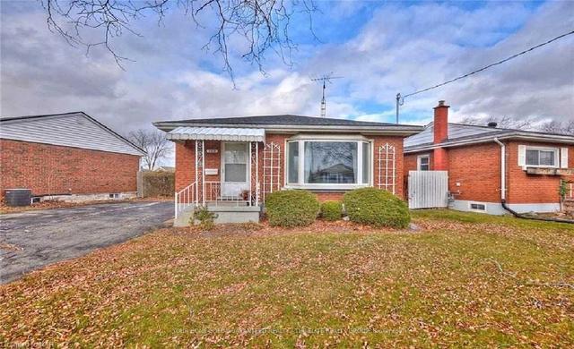 lower - 7610 Wilson Cres, House detached with 2 bedrooms, 1 bathrooms and 2 parking in Niagara Falls ON | Image 2