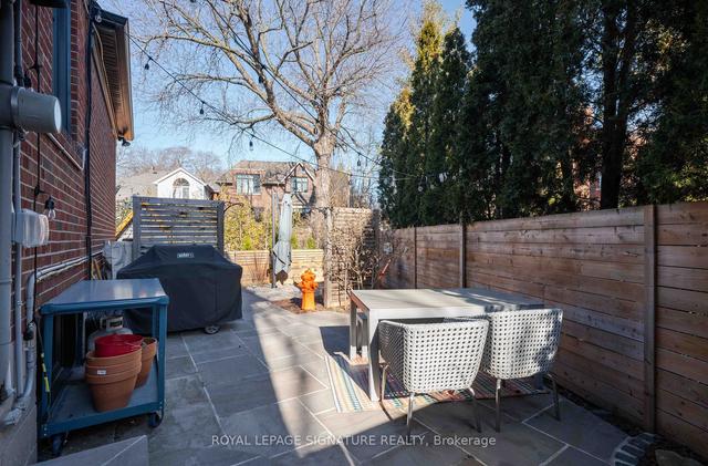 2 Richlea Circ, House detached with 3 bedrooms, 2 bathrooms and 4.5 parking in Toronto ON | Image 20