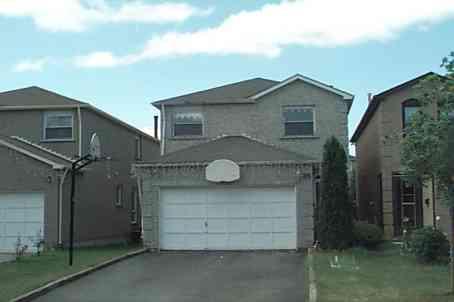86 Woodhall Rd, House attached with 4 bedrooms, 3 bathrooms and 6 parking in Markham ON | Image 1