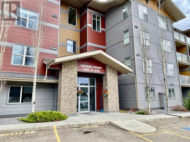 206, - 5901 71 Avenue, Condo with 2 bedrooms, 2 bathrooms and 1 parking in Rocky Mountain House AB | Card Image