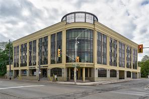 401 - 205 Lakeshore Rd W, Condo with 2 bedrooms, 2 bathrooms and 1 parking in Oakville ON | Image 1