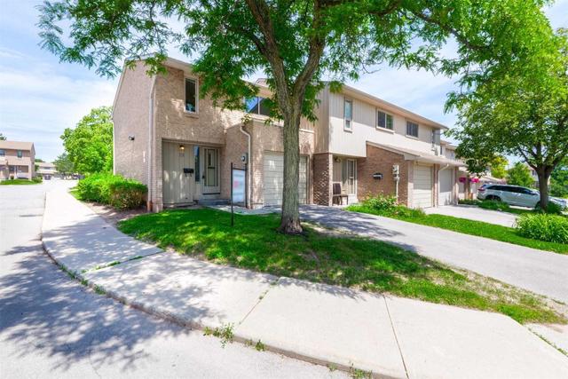 21 - 1522 Lancaster Dr, Townhouse with 3 bedrooms, 2 bathrooms and 1 parking in Oakville ON | Image 2