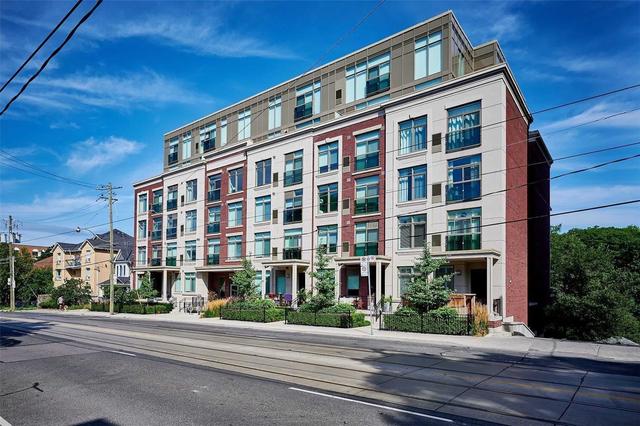 304 - 580 Kingston Rd, Condo with 2 bedrooms, 2 bathrooms and 1 parking in Toronto ON | Image 1