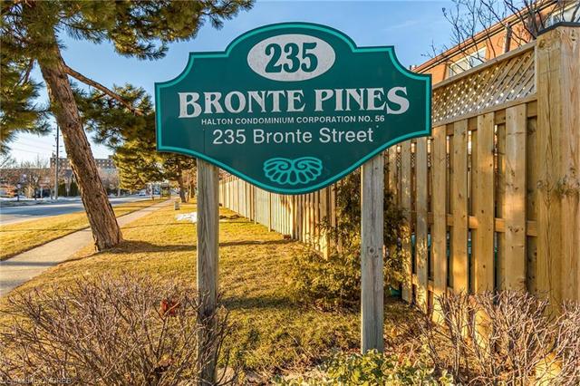 10 - 235 Bronte Street, House attached with 3 bedrooms, 1 bathrooms and 1 parking in Milton ON | Image 1