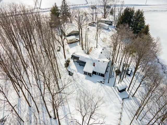 6131 Fifth Line, House detached with 3 bedrooms, 2 bathrooms and 13 parking in Erin ON | Image 34