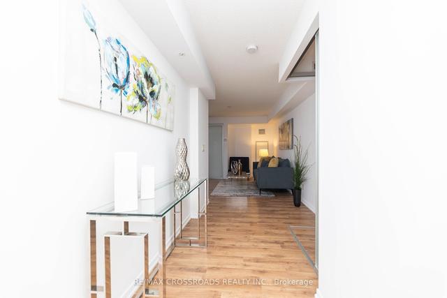 522 - 20 Joe Shuster Way, Condo with 2 bedrooms, 2 bathrooms and 1 parking in Toronto ON | Image 12